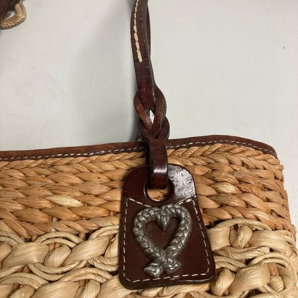 BRIGHTON BASKET WEAVE HANDBAG 7.5X4X12 - Picture 2 of 11